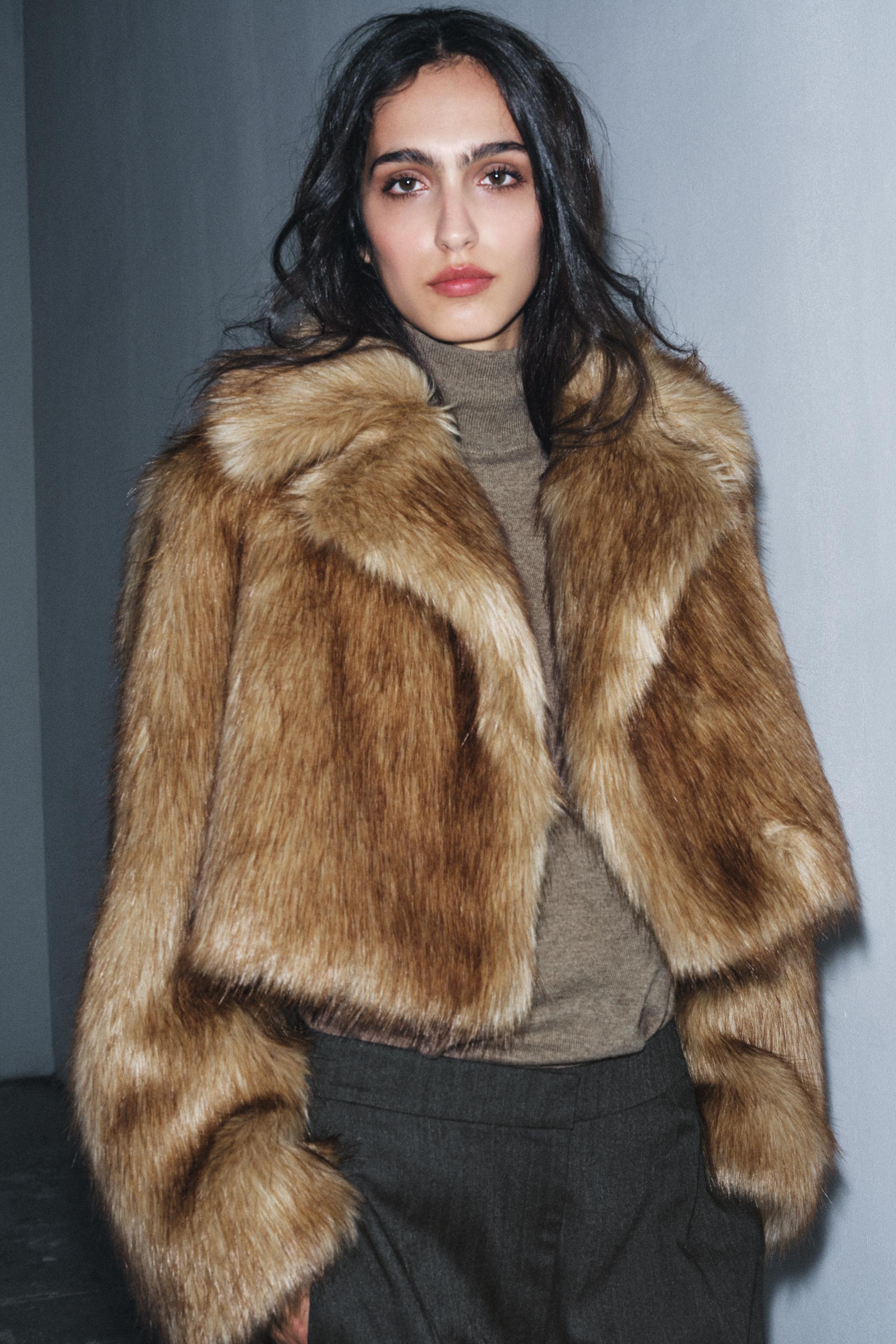 ZW COLLECTION FAUX FUR CROPPED JACKET